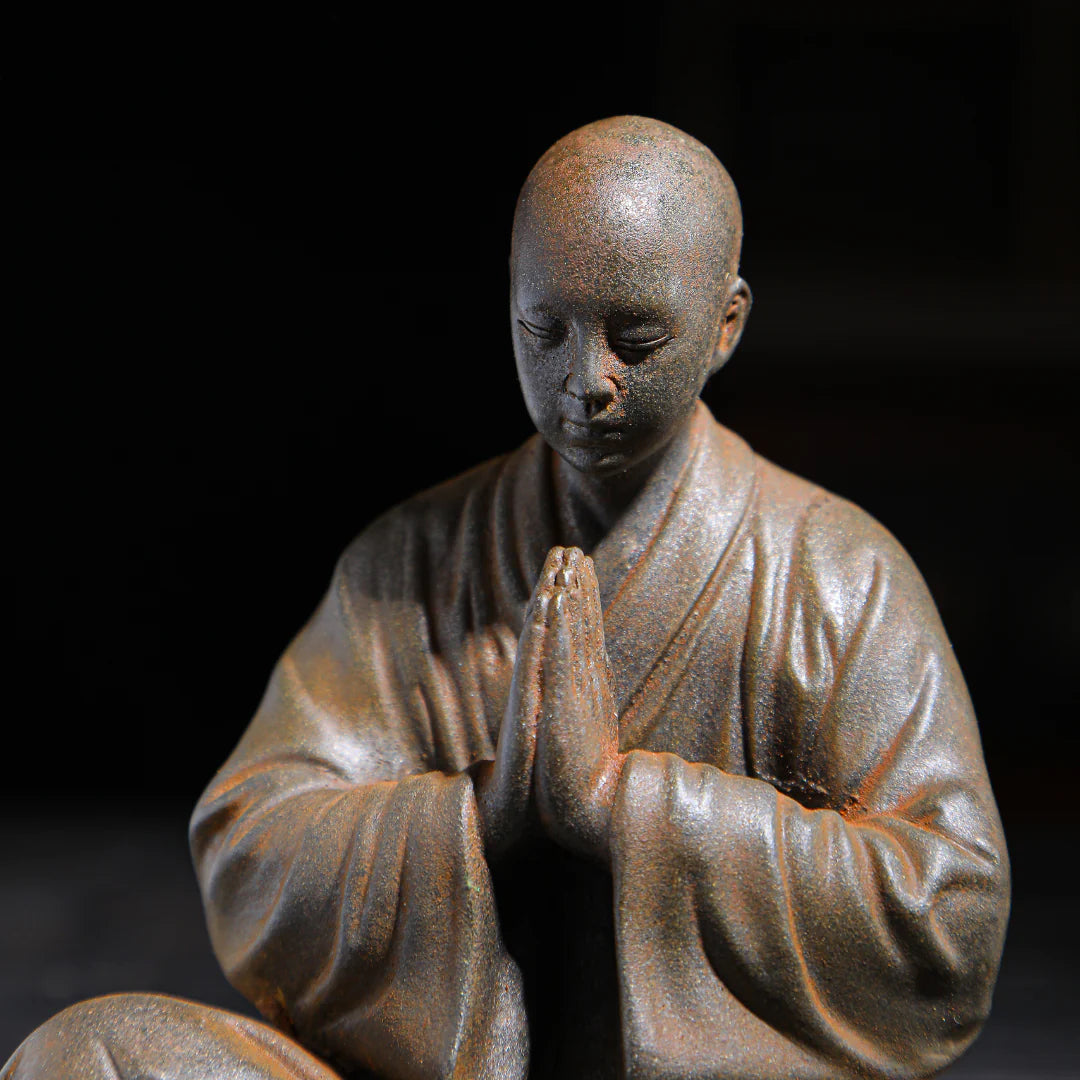 Monje sentado zen